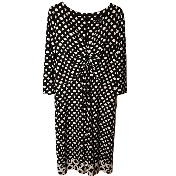 Leslie Fay‎ Black White Ruched Bodice Dress NWT Size 14 1F1A2124 - Picture 1 of 15